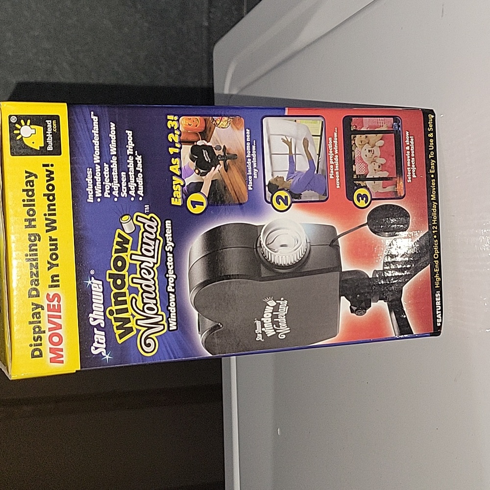 Star Shower Window Wonderland Projector - Picture 3 of 3